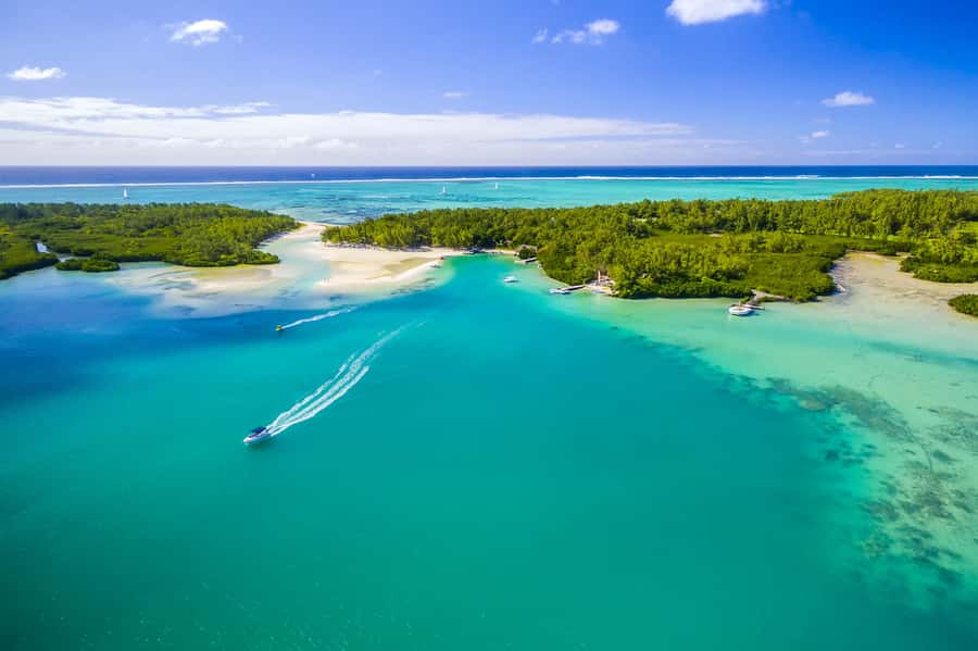 Speed boat to Ile aux Cerfs: Full day incl Lunch & Transfer - Key points to know before booking