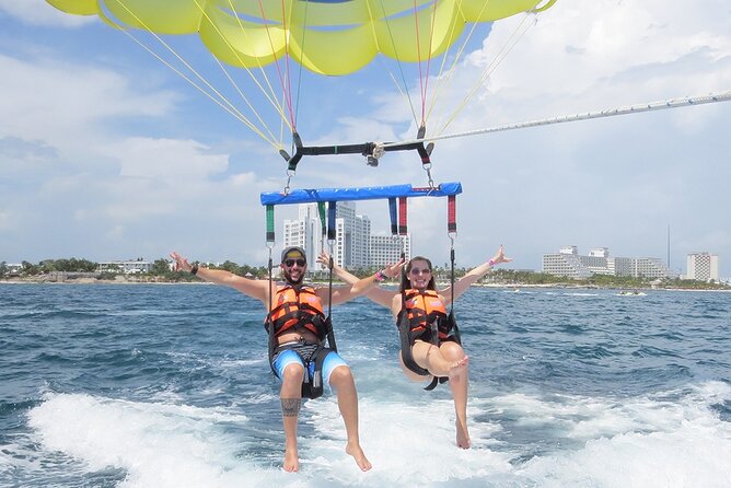 Speed Boat Tour in Cancun - Driving through Nichupte Lagoon
