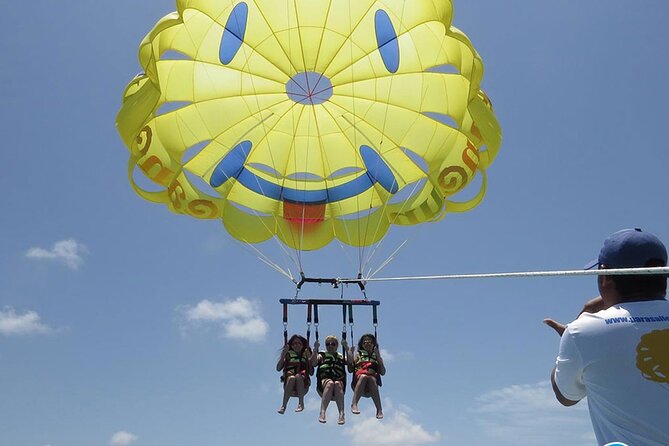 Speed Boat Tour in Cancun - Safety, equipment, and group size