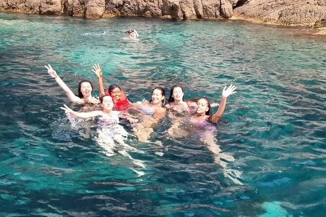 Speed Boat Tour to Elaphiti Caves and Sandy Beach from Dubrovnik - A Fast Boat Start Through Gruž and Along Dubrovnik’s Coast