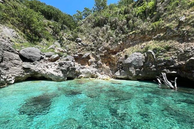 Speed Boat Tour to National Park and Grama Bay - Grama Bay adds a touch of coastal history
