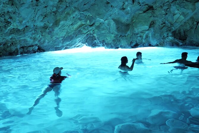 Speed Boat Tour to Vlore's Secret Blue Cave at Grama Bay - Why this speedboat trip works so well