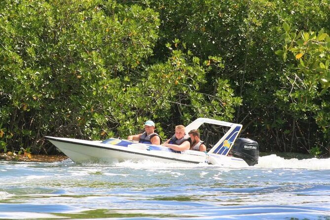 Speedboat Adventure and Snorkeling in Cancun - A two-hour boat trip with two very different halves