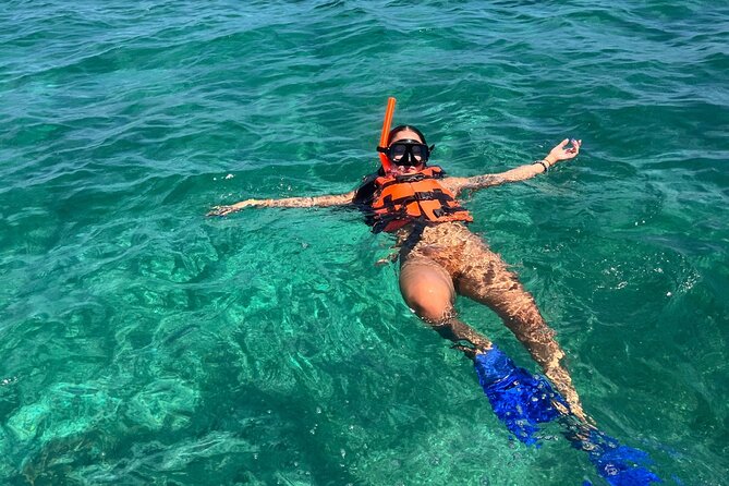 Speedboat and Snorkeling in Cancun with Mayan Ceremony & Tasting - A three-hour Cancun outing with more than one trick