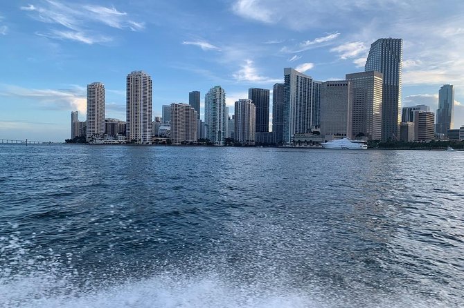 Speedboat Sightseeing Adventure of Miami - What the $45 price really buys