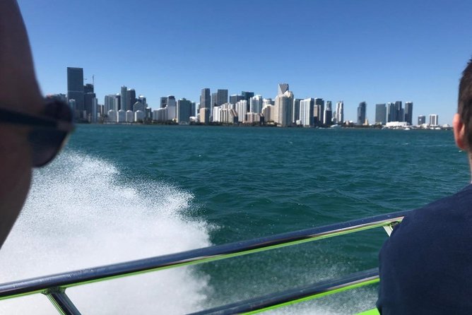 Speedboat Sightseeing Adventure of Miami - Families, safety, and comfort
