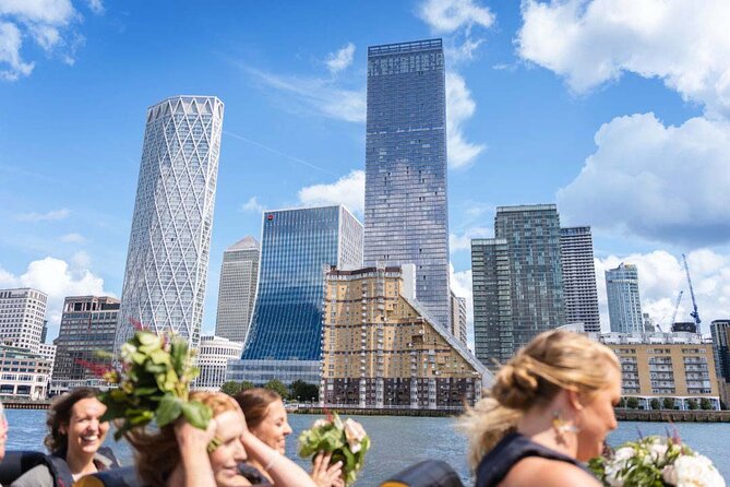 Speedboat Sightseeing: Embankment OR Westminster Pier -45 Minutes - Historical riverside sights and the Captain Kidd connection