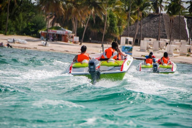 Speedboat & Snorkeling from Punta Cana - Snorkeling among fish and coral