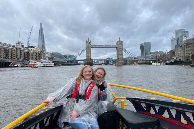 Speedboat 'THE THAMES BEAST' from Tower Millennium Pier - 40 mins - What the small boat means for your experience
