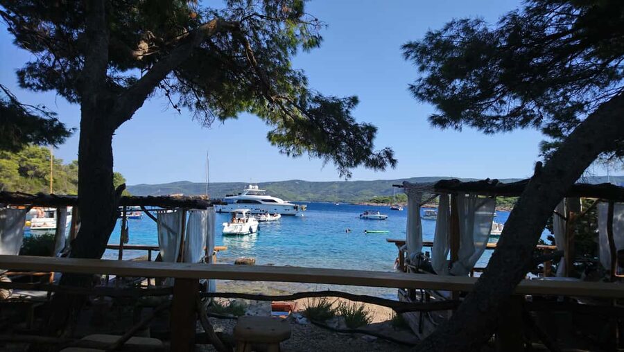 Speedboat to Hvar, Brač,Zečevo + Watersports - MPL Nautika - Zečevo offers the quietest hour