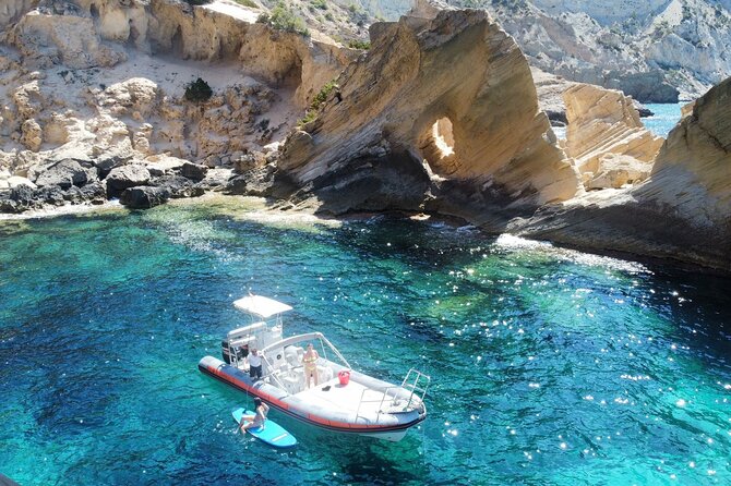 Speedboat tour to Es Vedra & Atlantis Ibiza - What $102.92 gets you