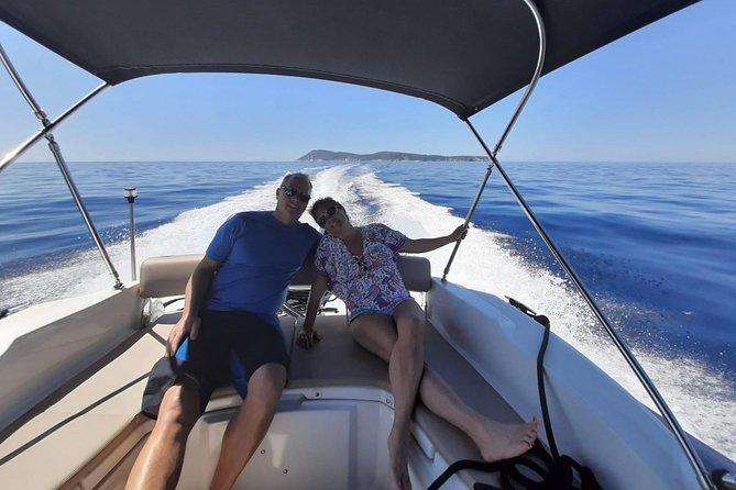 Speedboat transfer from Hvar town (Water taxi transfer) to Airport Split - Who should book this Hvar airport transfer