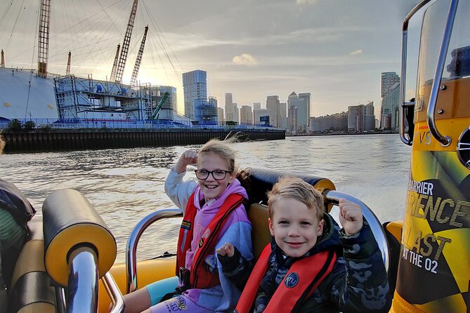 Speedboat 'Ultimate Tower Blast' from Tower Millennium Pier - 40 minutes - Who will enjoy this boat ride most