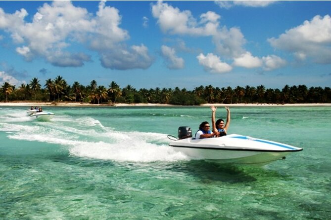 Speedboats and Parasailing Combo - Pickup, meeting time, and extra charges