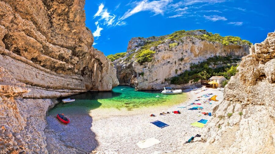 Split: Blue Cave & Hvar Small-Group Speedboat Tour - Who should book this Split island day?