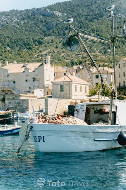 Split/Podstrana: Blue Cave, Hvar & 6 Islands Speedboat Trip - Budikovac and the Blue Lagoon