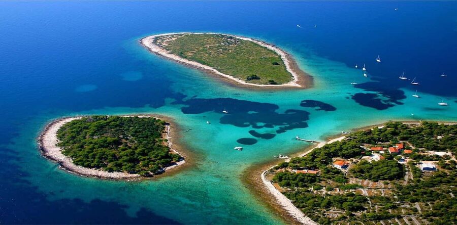 Split: Private Blue Lagoon 3 islands with speed boat - Blue Lagoon on Drvenik Veli