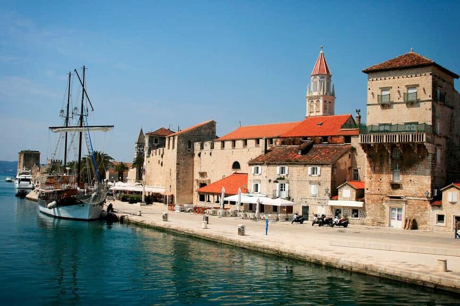 Split: Private Blue Lagoon 3 islands with speed boat - Captain Vedran and the private-group feel