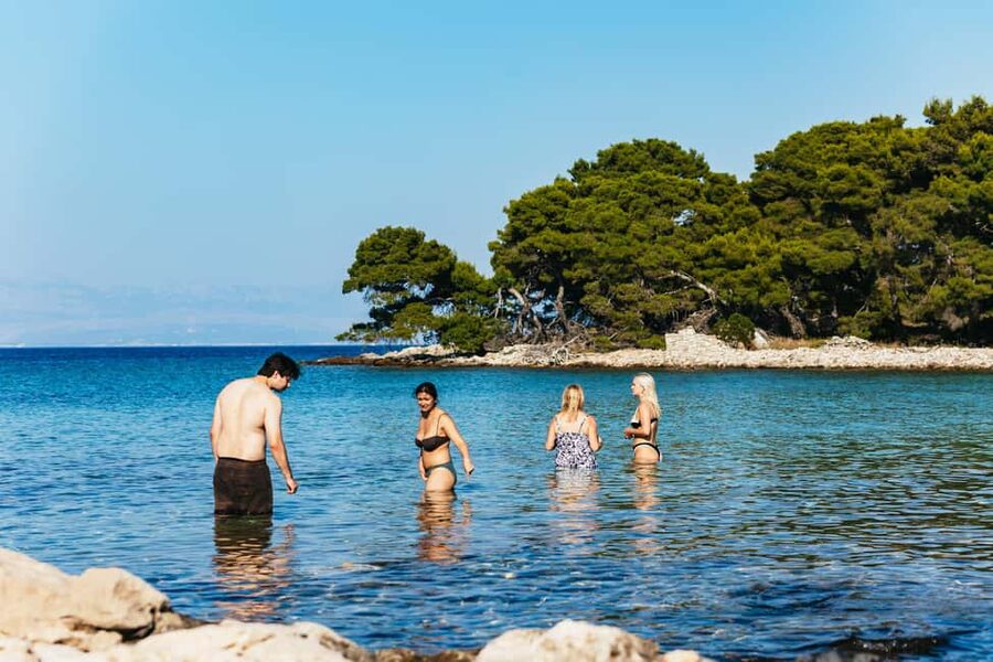 Split/Trogir: Blue lagoon and 3 islands speedboat tour - Trogir: stone lanes and a quick coffee stop