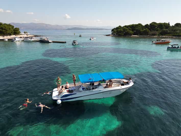 Split/Trogir: Half-Day 3-Island Speedboat Adventure - Maslinica on Šolta, a village stop with real character
