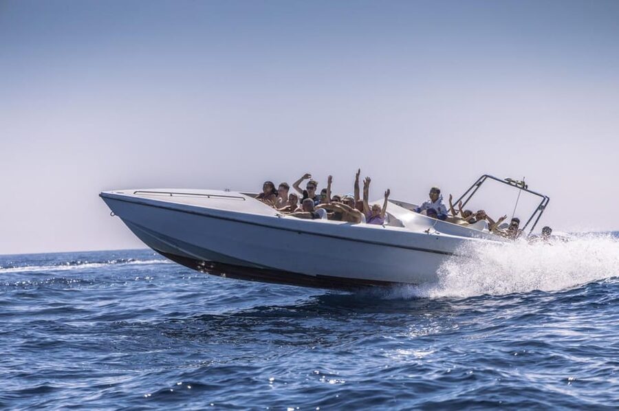 St Julians: Powerboat Gozo, Comino and Blue Lagoon - Who will enjoy this day most