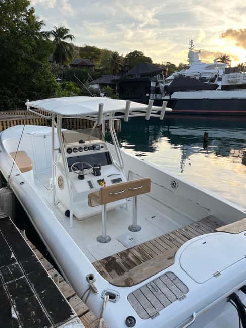 St Lucia: Private Speed Boat Tour from Castries - Lunch in Soufriere, with the bill kept separate