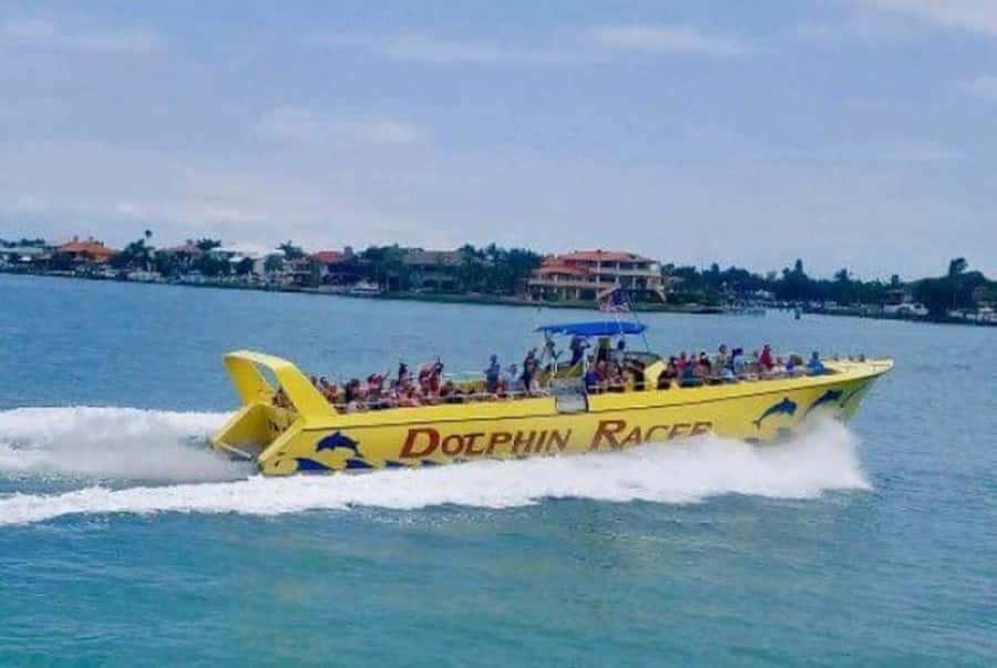 St. Pete Beach: Dolphin Racer Cruise by Speedboat - What the speedboat ride feels like