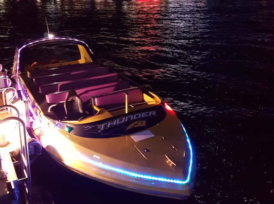 Sydney Harbour: 30 Minute Slow Jet Boat Vivid Cruise - Key points to know before you book