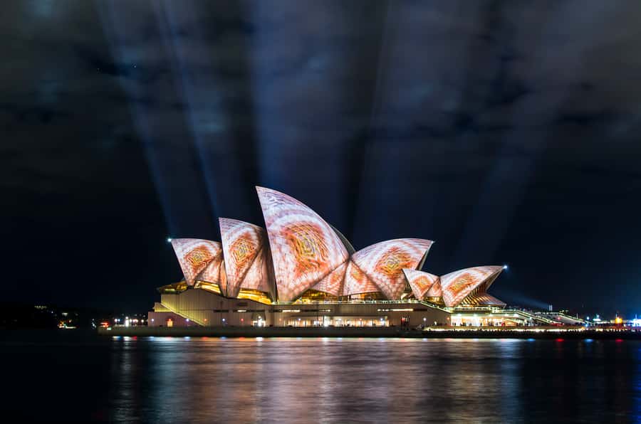 Sydney Harbour: 30 Minute Slow Jet Boat Vivid Cruise - Why the slow speed matters