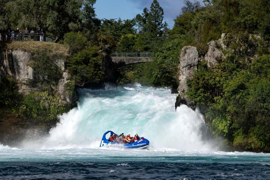 Taupō: Huka Falls 30-Minute Jet Boat Experience - The short route to Huka Falls