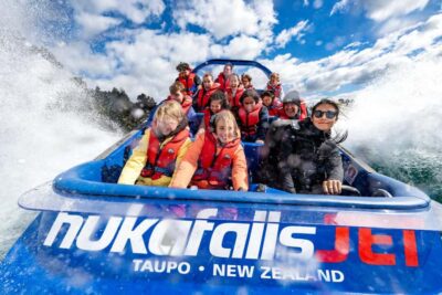 Taupō: Huka Falls 30-Minute Jet Boat Experience