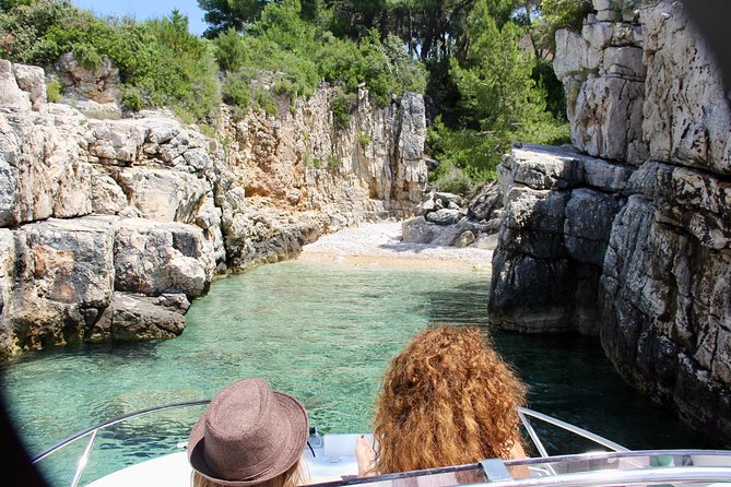 Three Islands Private Speedboat Tour With Blue Lagoon Stop - Who should book this day on the Adriatic