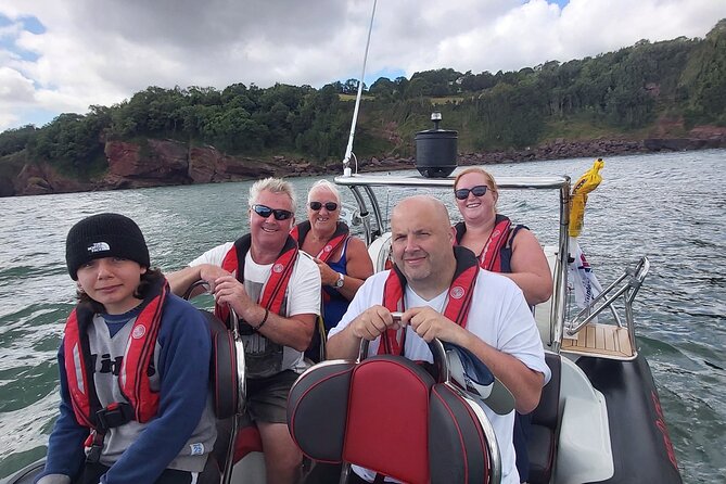 Torquay Coastal RIB Seafari - The guides make the short trip count