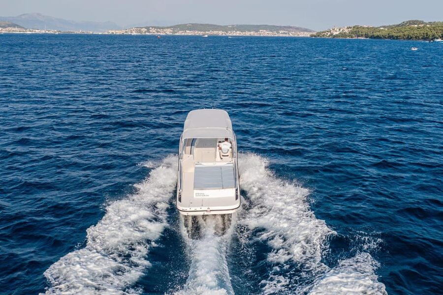 TROGIR: Blue Lagoon & 3 Islands Half-day Speedboat tour - Who will enjoy this tour most