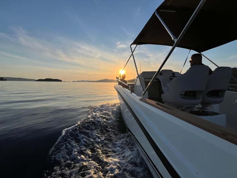 Trogir: Blue Lagoon and 3 Islands Speedboat Tour - Duga Bay near Čiovo: a slower final swim