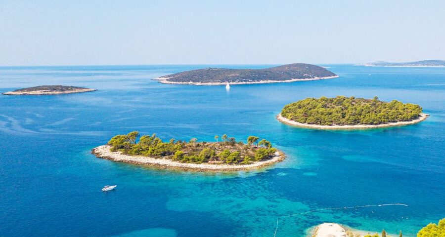 Trogir: White Lagoon, Maslinica & Blue Lagoon Speedboat Tour - Should you book the White Lagoon and Blue Lagoon tour?