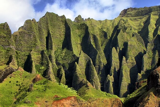 Ultimate Na Pali Coast Zodiac Boat Snorkeling and Sea Cave Tour - Sea caves when the ocean gives permission