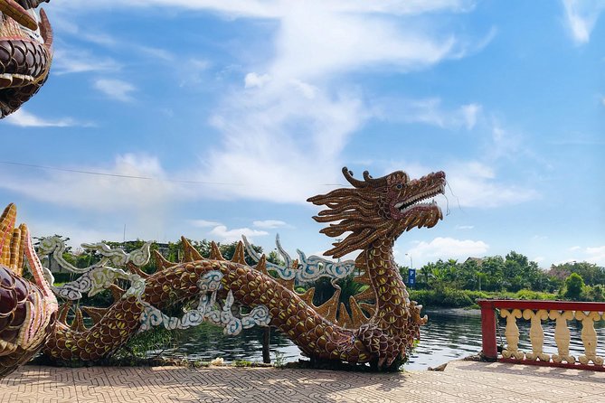 VIP Tour in Dragon Floating Temple sightseeing by SpeedBoat - Morning or afternoon: choosing the better departure