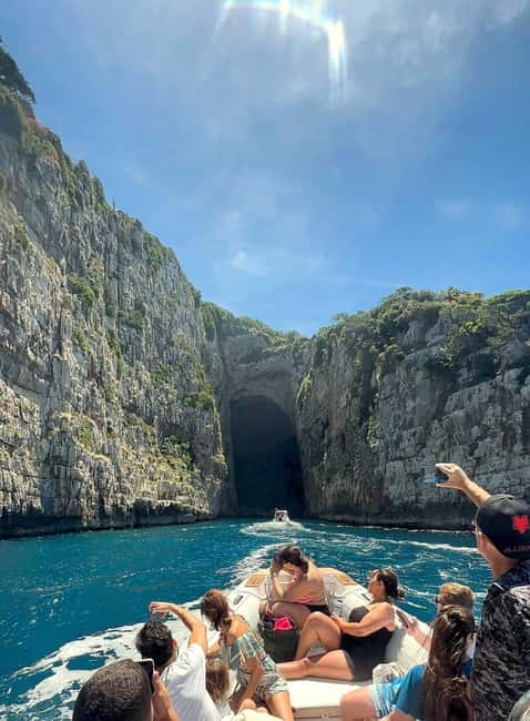 Vlore: Speedboat Adventure Sazan Island & Haxhi Ali Cave - Karaburun’s two-and-a-half-hour pause