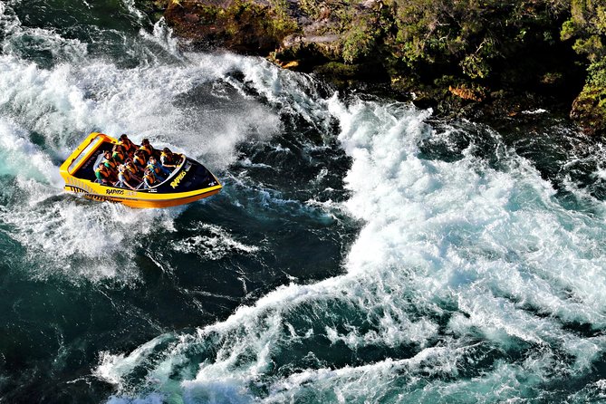 Waikato River Jet Boat Ride from Taupo - A short, sharp ride on the Waikato River