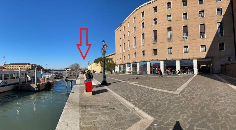 Walking Tour with optional motor boat Ride - Starting at Santa Lucia station