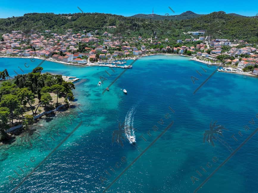 Zadar: 3 Island Speedboat Tour with Wine and Snorkeling - Osljak: a tiny island with a slower rhythm