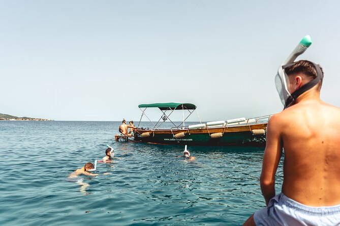 Zadar: Aperol Spritz, Snorkeling & Island Vibes on a Speedboat - Guides make much of the difference