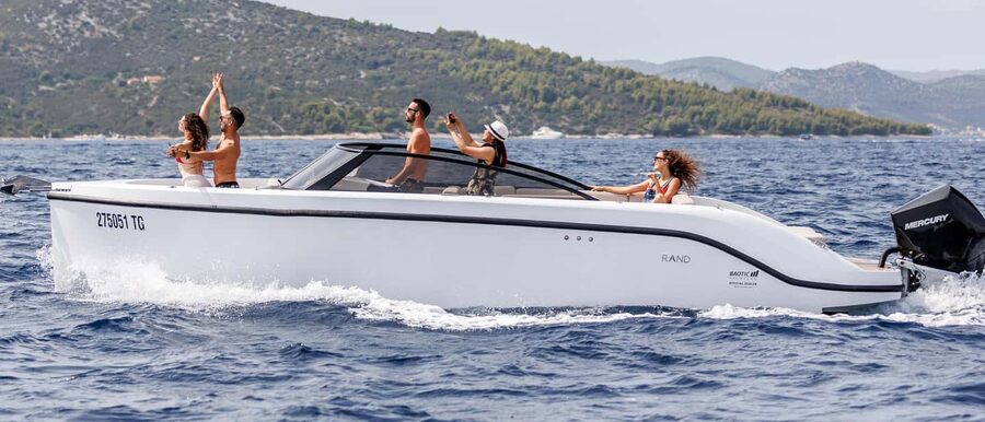 Zadar: Guided Speedboat Tour with Food, Oil & Wine Tasting - Galevac and the Franciscan monastery