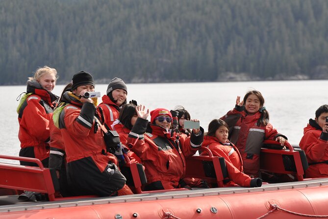 Zodiac Boat Whale and Wildlife 4-Hour Tour from Campbell River - Morning or afternoon departure